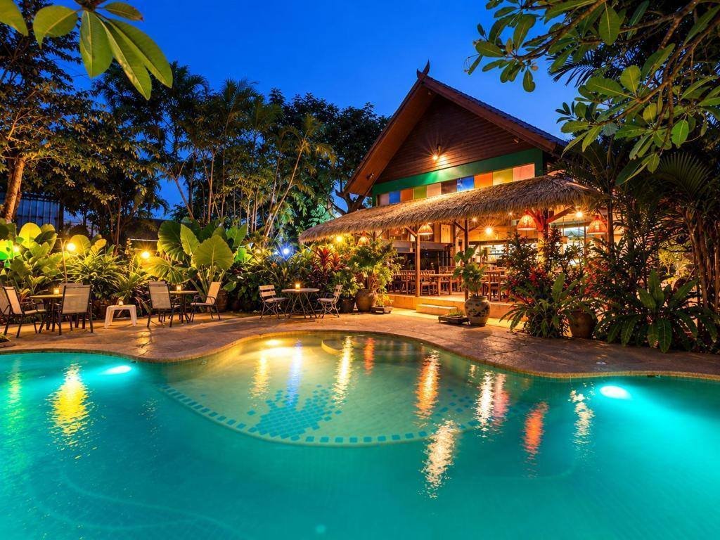 The pool at night